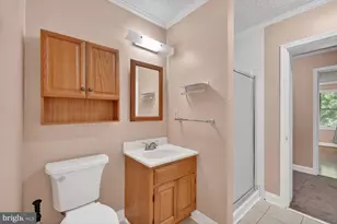 6013 Neilwood Dr, Rockville, MD 20852 - Photo 14