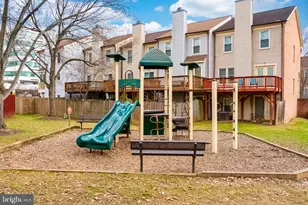 1501 Templeton Pl, Rockville, MD 20852 - Photo 34