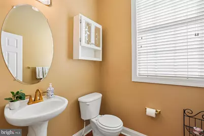 945 Main Street, Gaithersburg, MD 20878 - Photo 22