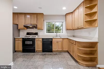 6011 Bradley Boulevard, Bethesda, MD 20817 - Photo 8