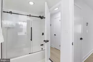 7505 Democracy Blvd, Bethesda, MD 20817 - Photo 22