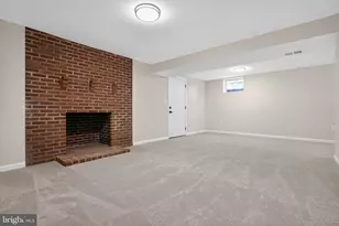 19031 McFarlin Dr, Germantown, MD 20874 - Photo 32