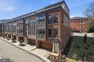 5358 Zenith Overlook, Bethesda, MD 20816 - Photo 2