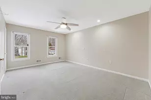 11433 Beechgrove Ln, Potomac, MD 20854 - Photo 26