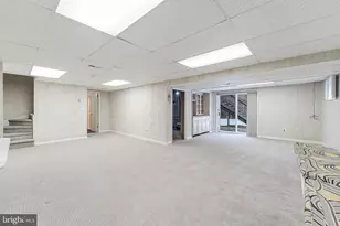 11433 Beechgrove Ln, Potomac, MD 20854 - Photo 36