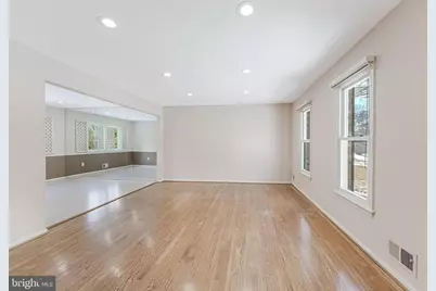 11433 Beechgrove Lane, Potomac, MD 20854 - Photo 6