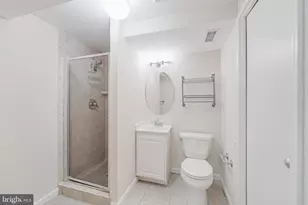 11433 Beechgrove Ln, Potomac, MD 20854 - Photo 40