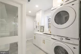 617 Greenbrier Dr, Silver Spring, MD 20910 - Photo 14