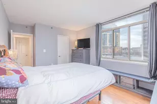 4801 Fairmont Ave, Bethesda, MD 20814 - Photo 12