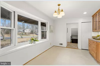 11705 Devilwood Court, Potomac, MD 20854 - Photo 8