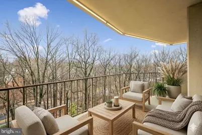 9039 Sligo Creek Parkway #606, Silver Spring, MD 20901 - Photo 2