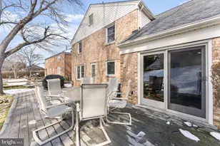 1104 Fallsmead Way, Potomac, MD 20854 - Photo 6