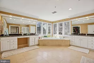 211 Jersey Ln, Rockville, MD 20850 - Photo 16