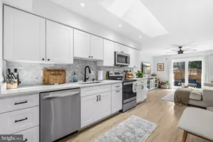 5 Ericsson Rd, Cabin John, MD 20818 - Photo 10