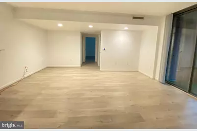 11710 Old Georgetown Road #328, Rockville, MD 20850 - Photo 4