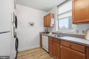 7111 Woodmont Ave, Bethesda, MD 20815 - Photo 8