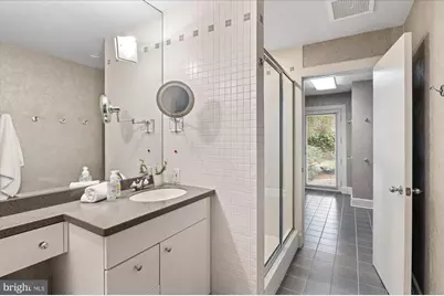 7201 Selkirk Drive, Bethesda, MD 20817 - Photo 18