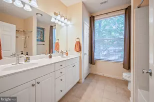 7 Booth St, Gaithersburg, MD 20878 - Photo 16