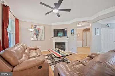 7 Booth Street #202, Gaithersburg, MD 20878 - Photo 2