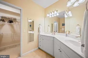 7 Booth St, Gaithersburg, MD 20878 - Photo 12