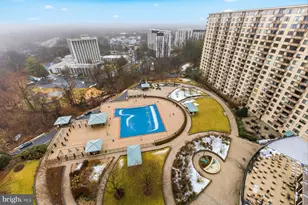 5225 Pooks Hill Rd, Bethesda, MD 20814 - Photo 14