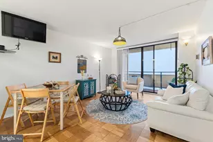 5225 Pooks Hill Rd, Bethesda, MD 20814 - Photo 2