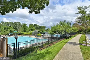 5715 Balsam Grove Ct, North Bethesda, MD 20852 - Photo 32