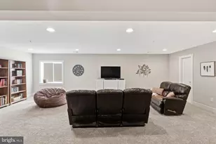 9206 Fernwood Rd, Bethesda, MD 20817 - Photo 30