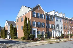 461 Clayhall St, Gaithersburg, MD 20878 - Photo 2