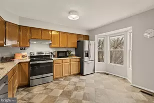 2890 Schoolhouse Cir, Silver Spring, MD 20902 - Photo 6