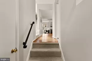 2890 Schoolhouse Cir, Silver Spring, MD 20902 - Photo 4