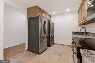 4601 N Park Ave, Chevy Chase, MD 20815 - Photo 10