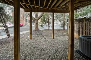 2028 Ashleigh Woods Ct, Rockville, MD 20851 - Photo 38