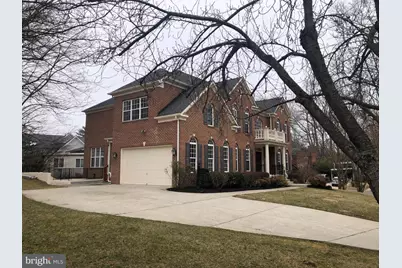 7808 Winterberry Place, Bethesda, MD 20817 - Photo 4