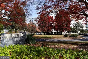 10201 Grosvenor Pl, Rockville, MD 20852 - Photo 2