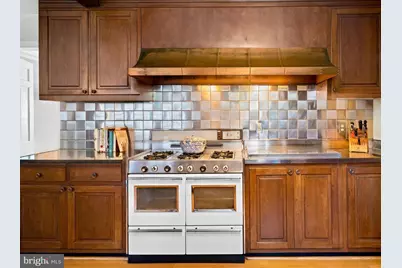 7215 Helmsdale Road, Bethesda, MD 20817 - Photo 10