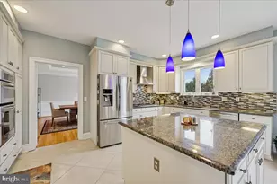 9917 Kendale Rd, Potomac, MD 20854 - Photo 6