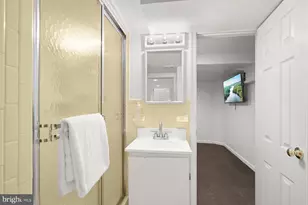 5714 Huntington Pkwy, Bethesda, MD 20814 - Photo 26