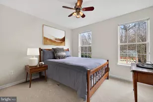 7810 Heritage Farm Dr, Gaithersburg, MD 20886 - Photo 22