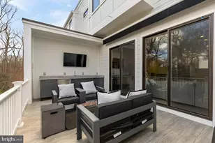 3737 Glenmoor Reserve Ln, Chevy Chase, MD 20815 - Photo 12