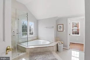 11401 Crownwood Ln, Rockville, MD 20850 - Photo 22