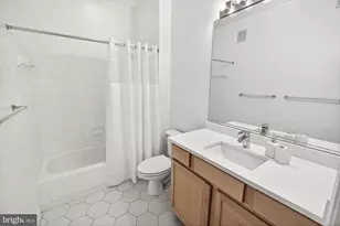 110 Chevy Chase St, Gaithersburg, MD 20878 - Photo 26