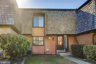 9566 Fern Hollow Way, Gaithersburg, MD 20886 - Photo 2