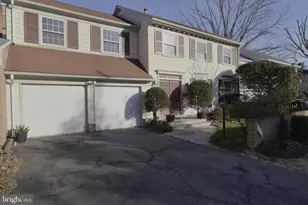 10277 Gainsborough Rd, Potomac, MD 20854 - Photo 1