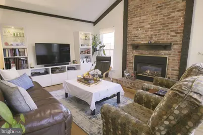 10277 Gainsborough Road, Potomac, MD 20854 - Photo 10