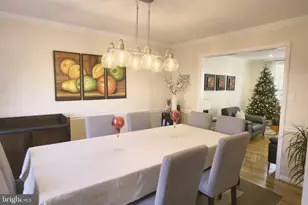 10277 Gainsborough Rd, Potomac, MD 20854 - Photo 6