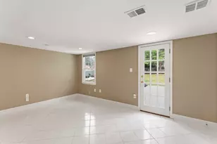 13744 Lockdale Rd, Silver Spring, MD 20906 - Photo 16