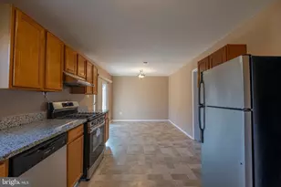 4718 Mercury Dr, Rockville, MD 20853 - Photo 4