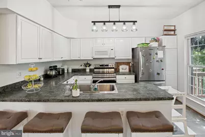 200 Twelve Oaks Drive, Gaithersburg, MD 20878 - Photo 8