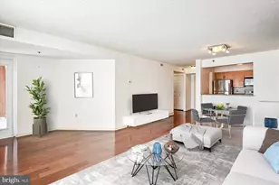 10101 Grosvenor Pl, Rockville, MD 20852 - Photo 18